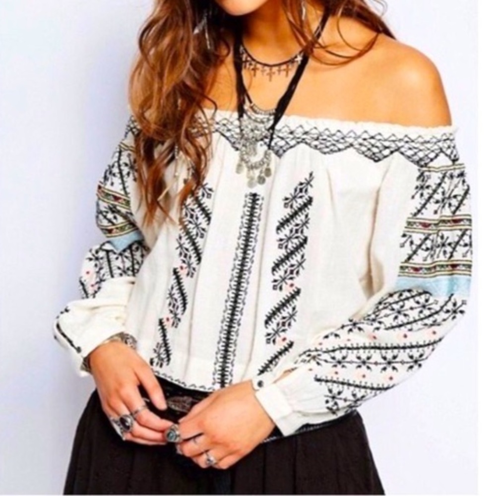 Free People All I Need White Embroidered Boho Peasant Top Size XS